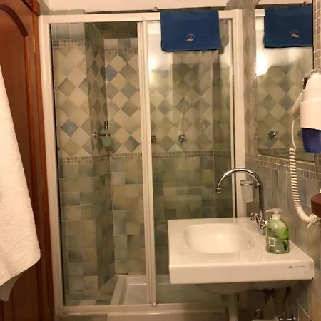 La Luna Di Botto Bruce 招待所